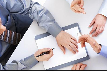 如何追讨别人所欠的100元债务？